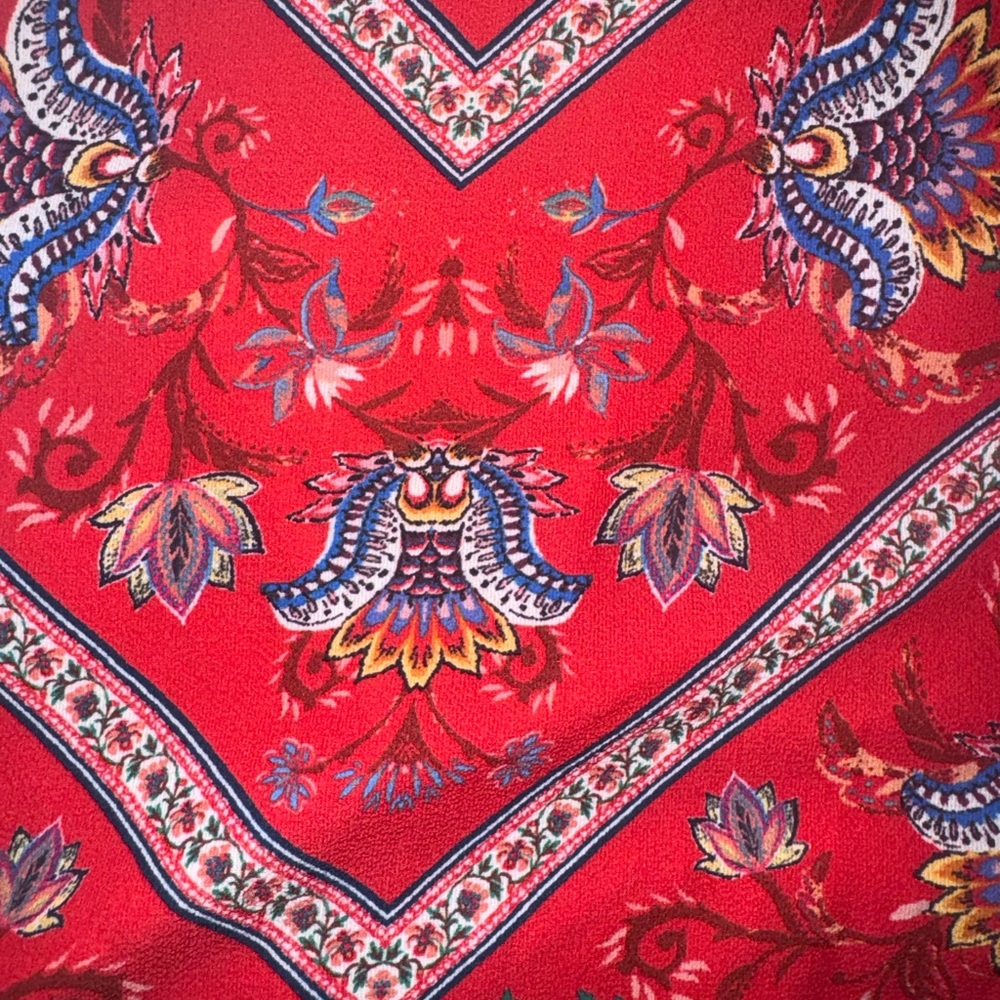 Beautiful blouse - Picture 3 of 5